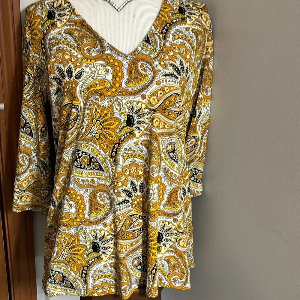 - Michael Kors Women Shirt Top Medium Yellow Black  Open Shoulder Marigold J